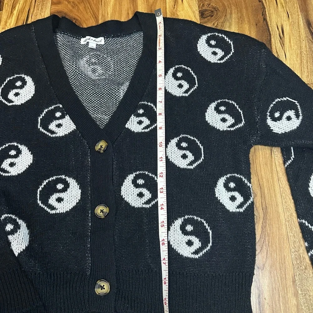 Derek Heart Yin Yang Cardigan Medium Black Cropped Y2K Grunge Knit Sweater
